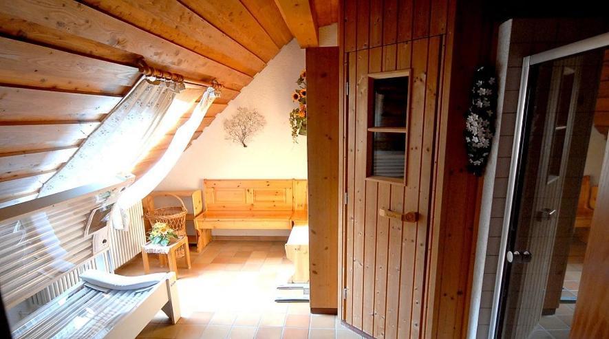 C4 Albmatte-Fewo Sauna, Hallenbad Aussenbecken Massagen Nebenan Menzenschwand-Hinterdorf Dış mekan fotoğraf