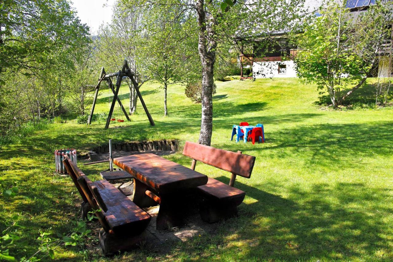 C4 Albmatte-Fewo Sauna, Hallenbad Aussenbecken Massagen Nebenan Menzenschwand-Hinterdorf Dış mekan fotoğraf